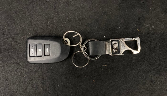 2018 Toyota YARIS VX CVT, Petrol, Automatic, 54,445 km, Key Close Up