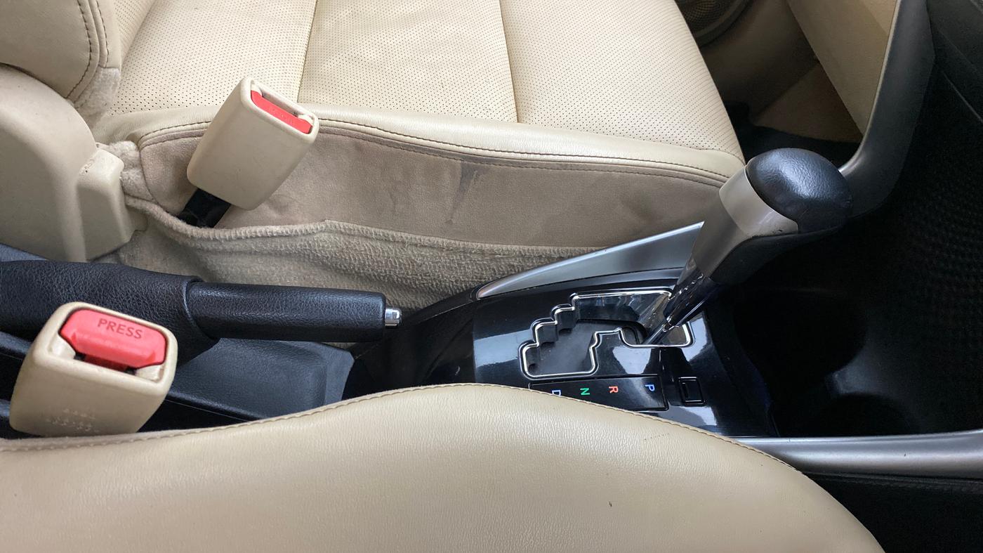2018 Toyota YARIS VX CVT, Petrol, Automatic, 54,445 km, Gear Lever