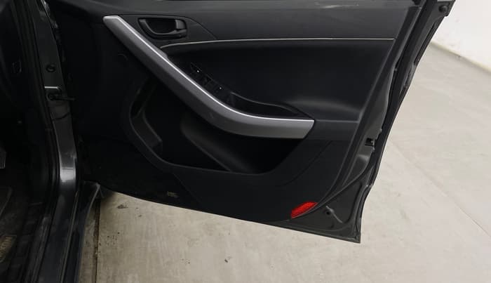 2021 Tata NEXON XM SUNROOF PETROL, Petrol, Manual, 39,656 km, Driver Side Door Panels Control