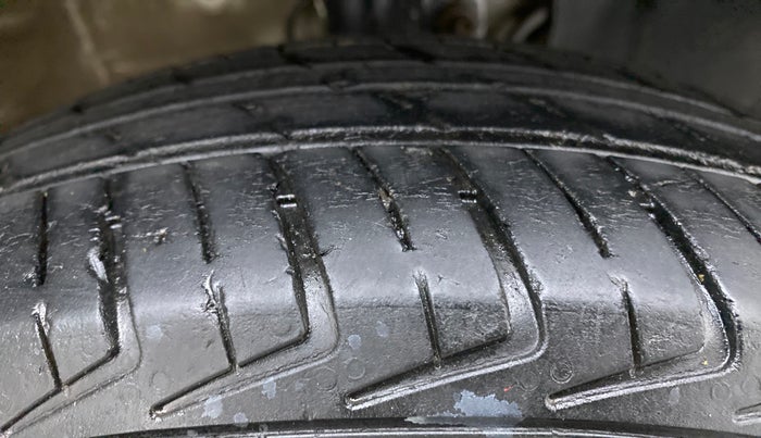 2020 Maruti New Wagon-R LXI CNG 1.0 L, CNG, Manual, 58,702 km, Right Front Tyre Tread