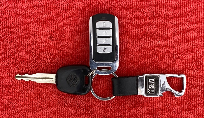 2014 Maruti Alto K10 VXI P, Petrol, Manual, 61,070 km, Key Close Up