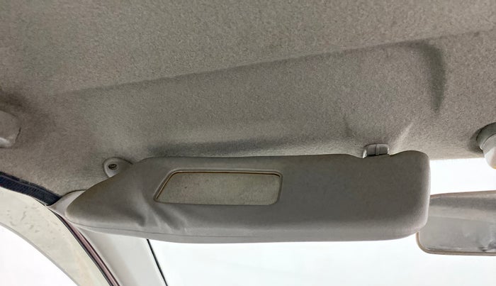 2014 Maruti Alto K10 VXI P, Petrol, Manual, 61,070 km, Ceiling - Sun visor minor damage