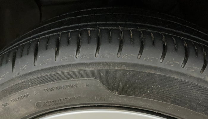 2024 Hyundai AURA S 1.2 CNG, CNG, Manual, 11,040 km, Left Front Tyre Tread