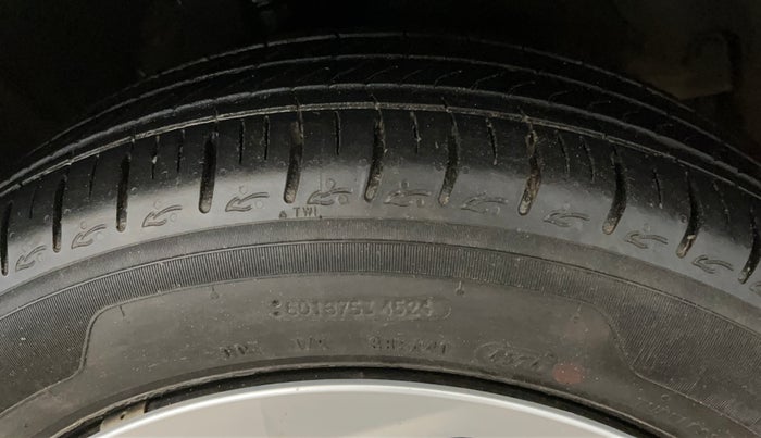 2024 Hyundai AURA S 1.2 CNG, CNG, Manual, 11,040 km, Right Front Tyre Tread