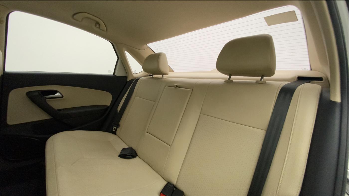 2019 Volkswagen Vento HIGHLINE PLUS 1.2 AT 16 ALLOY, Petrol, Automatic, 67,845 km, Right Side Rear Door Cabin