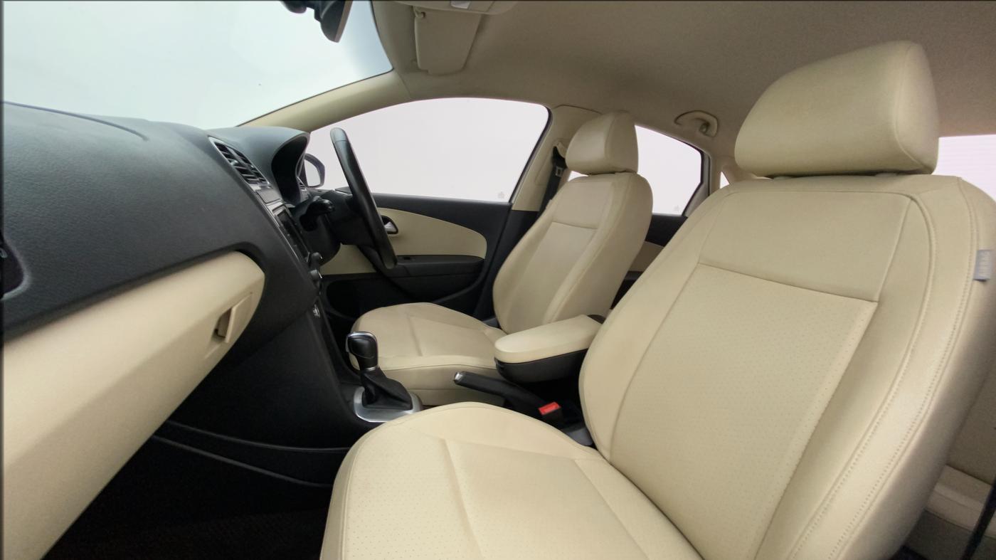2019 Volkswagen Vento HIGHLINE PLUS 1.2 AT 16 ALLOY, Petrol, Automatic, 67,845 km, Right Side Front Door Cabin
