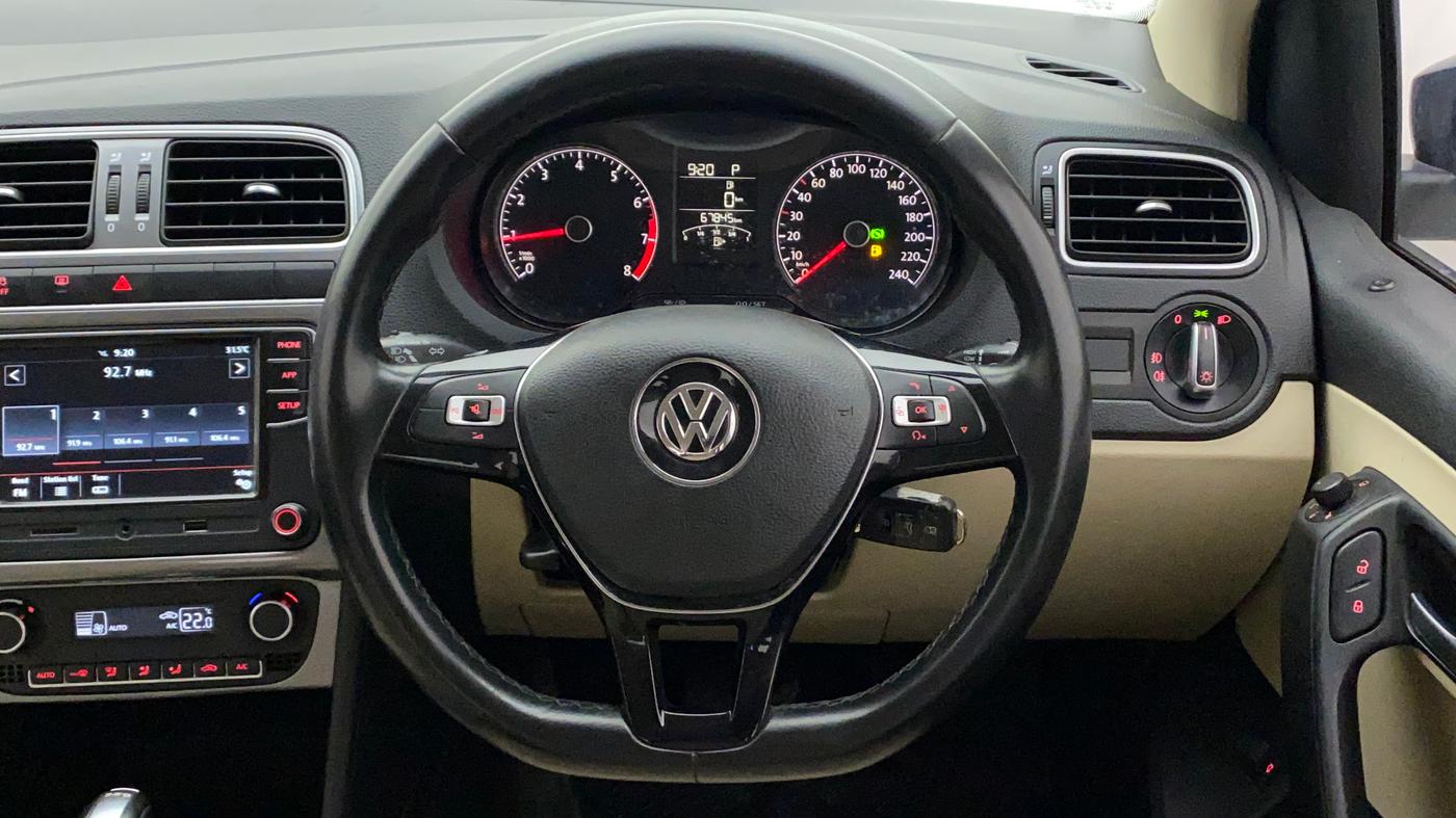 2019 Volkswagen Vento HIGHLINE PLUS 1.2 AT 16 ALLOY, Petrol, Automatic, 67,845 km, Steering Wheel Close Up