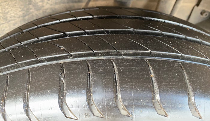 2021 Tata NEXON XZA PLUS SUNROOF PETROL, Petrol, Automatic, 64,166 km, Left Rear Tyre Tread