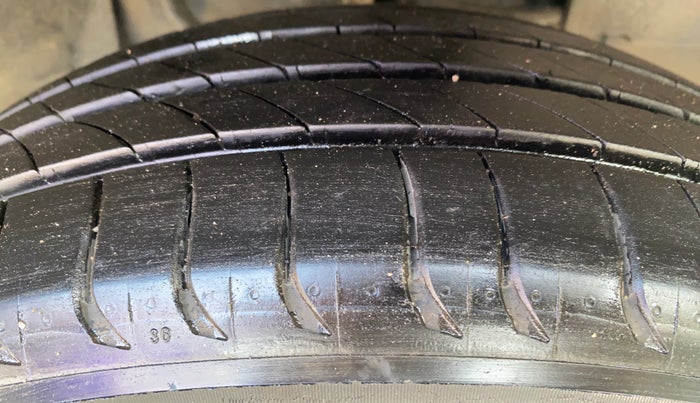 2021 Tata NEXON XZA PLUS SUNROOF PETROL, Petrol, Automatic, 64,166 km, Right Front Tyre Tread