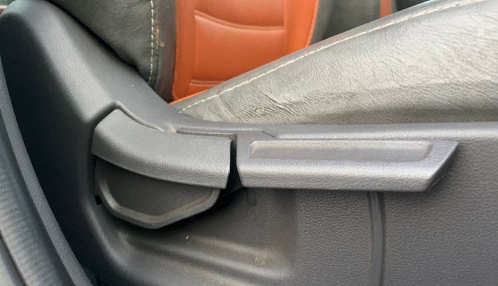 2020 Hyundai AURA SX 1.2, Petrol, Manual, 74,746 km, Driver Side Adjustment Panel