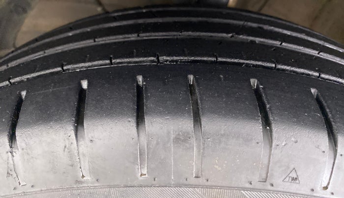 2020 Maruti Swift ZXI+, Petrol, Manual, 46,252 km, Left Front Tyre Tread