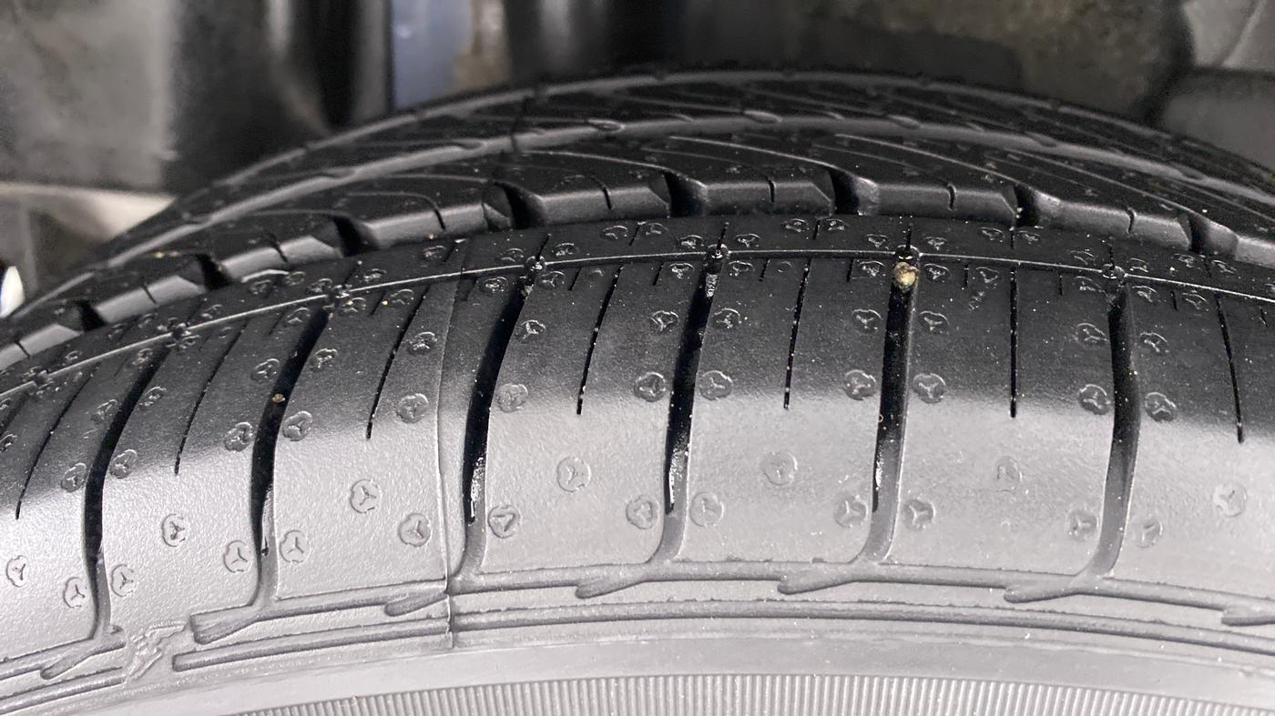 2020 Maruti Swift ZXI+, Petrol, Manual, 46,252 km, Right Rear Tyre Tread