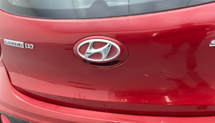 2017 Hyundai Grand i10 SPORTZ (O) 1.2 KAPPA VTVT, Petrol, Manual, 19,924 km, Dicky (Boot door) - Slightly dented