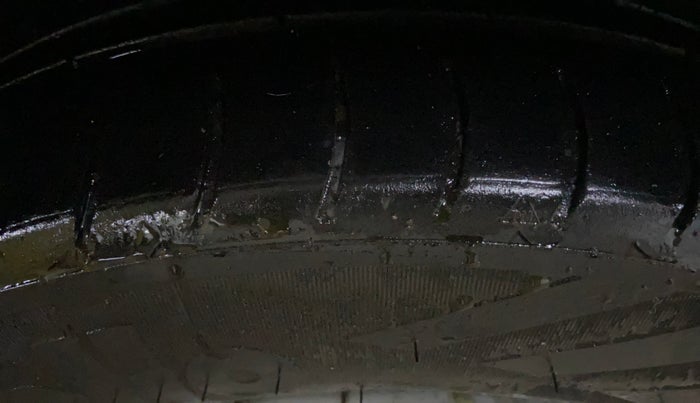 2017 Maruti Alto 800 LXI, Petrol, Manual, 82,817 km, Right Front Tyre Tread