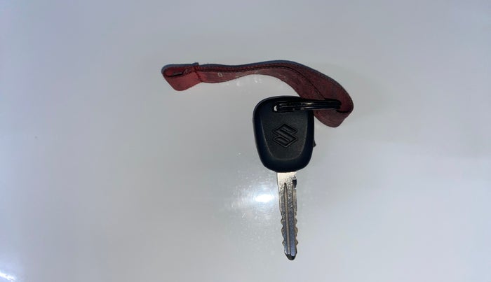 2017 Maruti Alto 800 LXI, Petrol, Manual, 82,817 km, Key Close Up