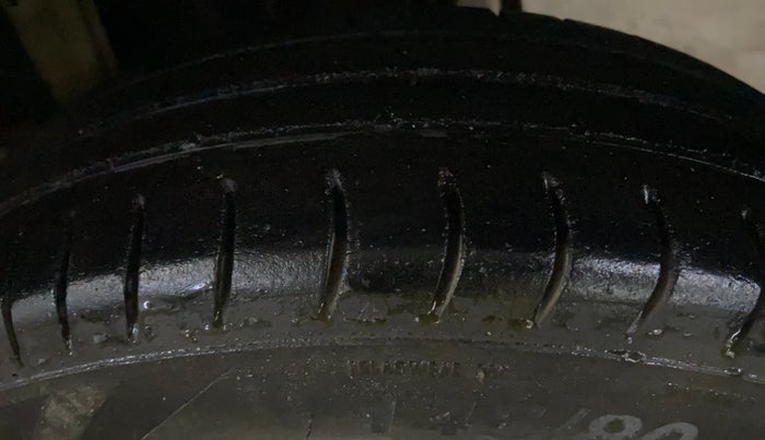 2017 Maruti Alto 800 LXI, Petrol, Manual, 82,817 km, Left Rear Tyre Tread