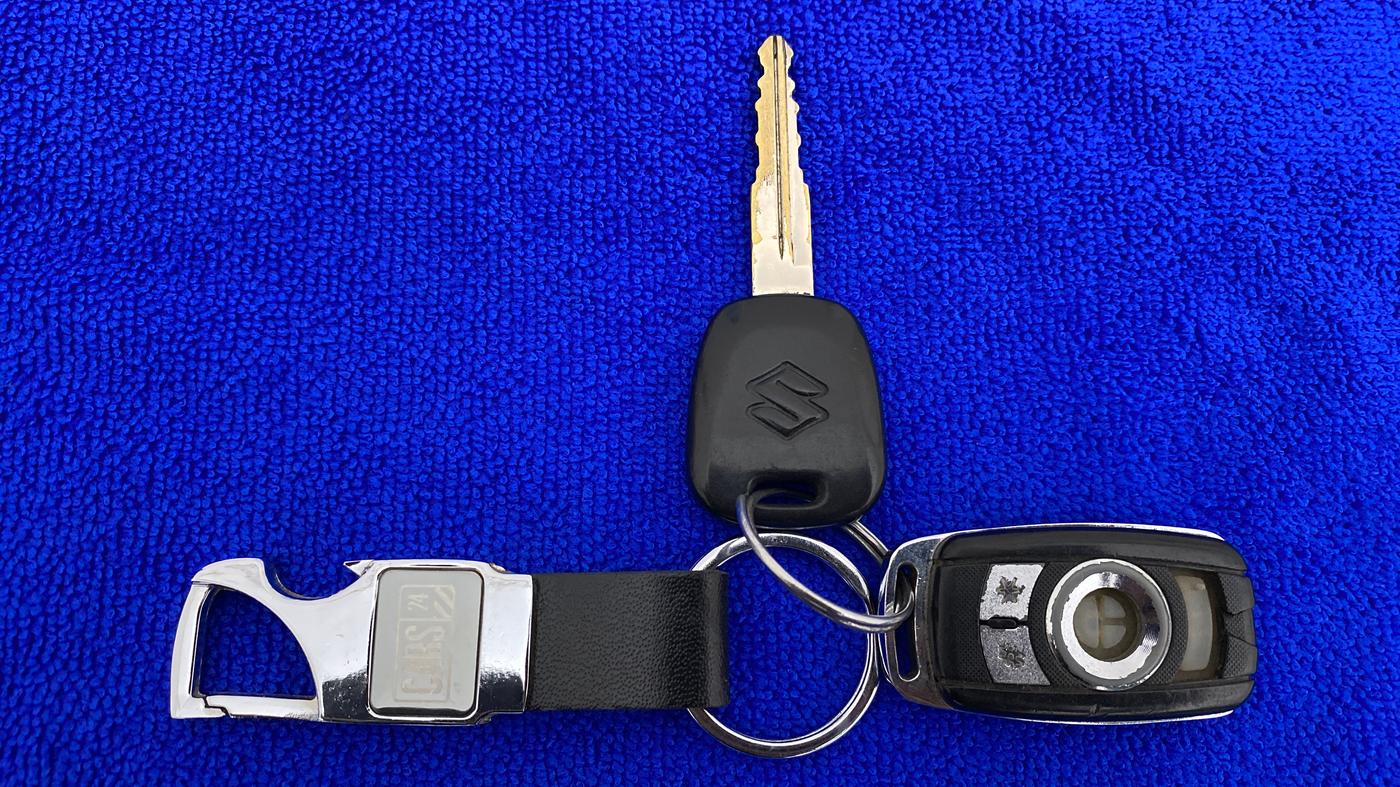 2012 Maruti Swift Dzire LXI, Petrol, Manual, 65,502 km, Key Close Up