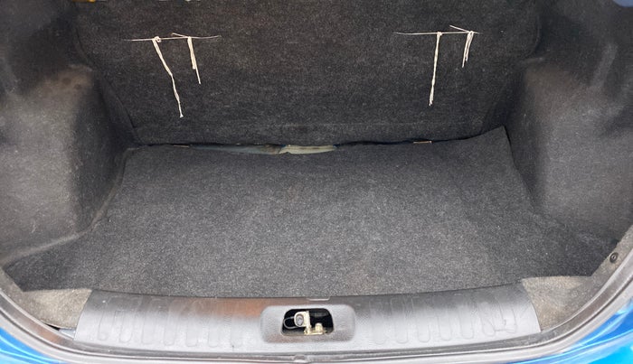 2012 Maruti Swift Dzire LXI, Petrol, Manual, 65,502 km, Boot Inside