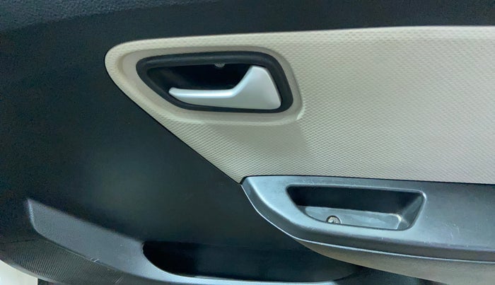 2022 Maruti Alto LXI O, Petrol, Manual, 28,183 km, Driver Side Door Panels Control