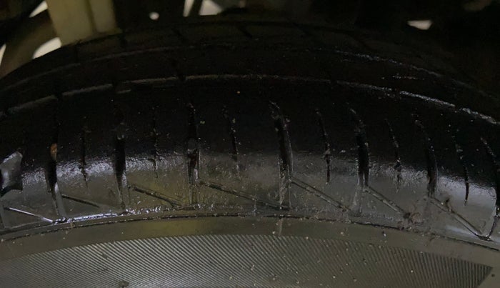 2022 Maruti Alto LXI O, Petrol, Manual, 28,183 km, Right Rear Tyre Tread
