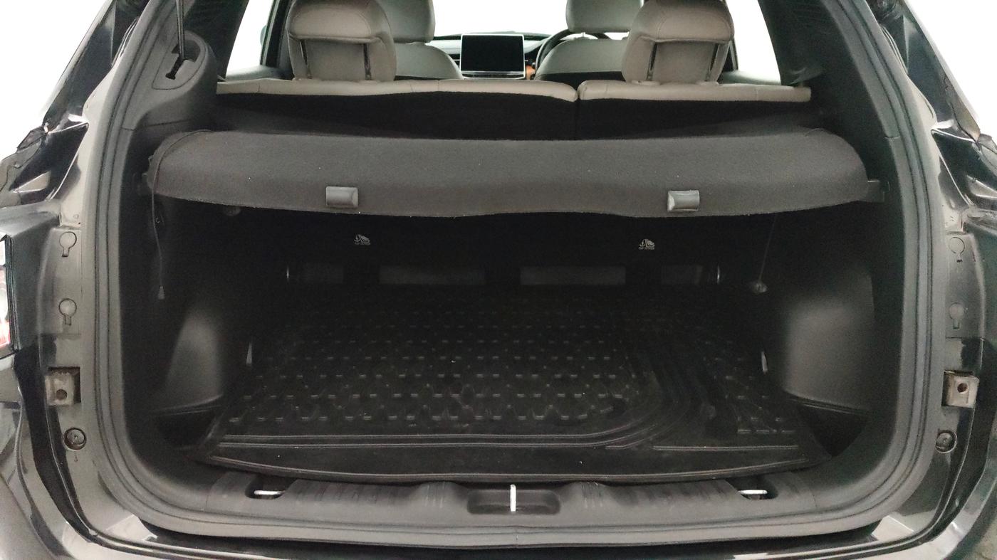 2023 Jeep Compass LIMITED (O) 1.4 PETROL DCT, Petrol, Automatic, 49,877 km, Boot Inside