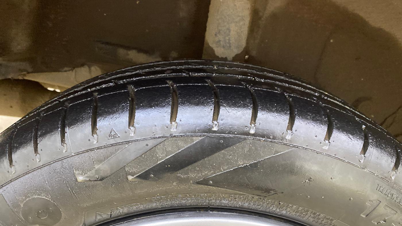 2012 Toyota Etios G, Petrol, Manual, 53,822 km, Right Rear Tyre Tread