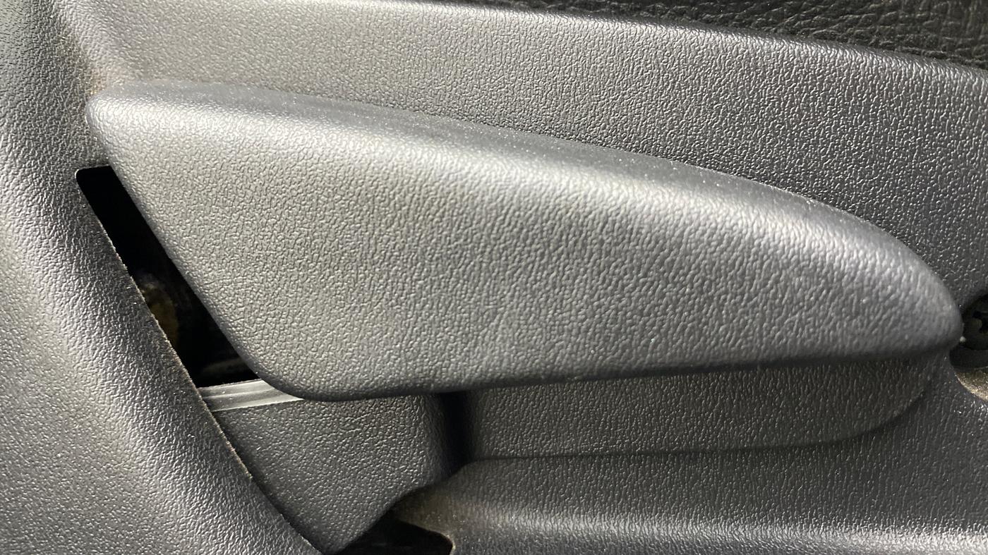 2019 Datsun Go T, Petrol, Manual, 82,279 km, Driver Side Adjustment Panel