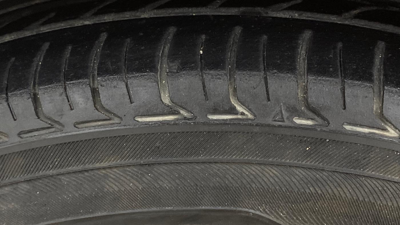 2019 Datsun Go T, Petrol, Manual, 82,279 km, Left Front Tyre Tread