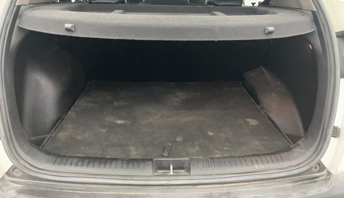 2019 Hyundai Creta SX (O) EXECUTIVE 1.6 PETROL, Petrol, Manual, 1,01,755 km, Boot Inside