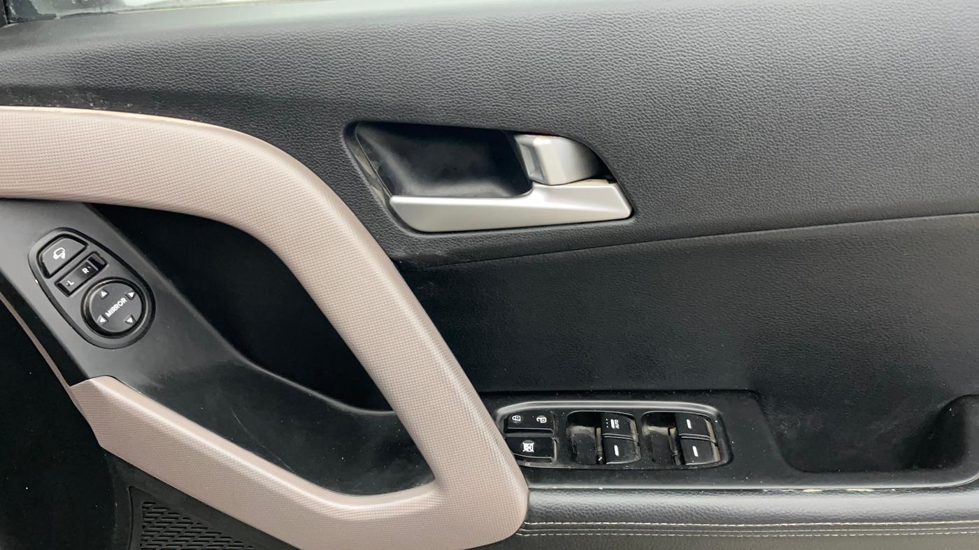 2019 Hyundai Creta SX (O) EXECUTIVE 1.6 PETROL, Petrol, Manual, 1,01,715 km, Driver Side Door Panels Control