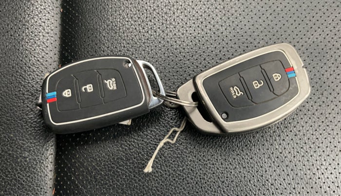 2019 Hyundai Creta SX (O) EXECUTIVE 1.6 PETROL, Petrol, Manual, 1,01,755 km, Key Close Up