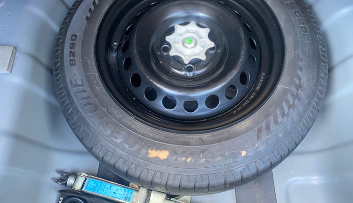 2015 Hyundai Xcent S (O) 1.2, Petrol, Manual, 97,348 km, Spare Tyre