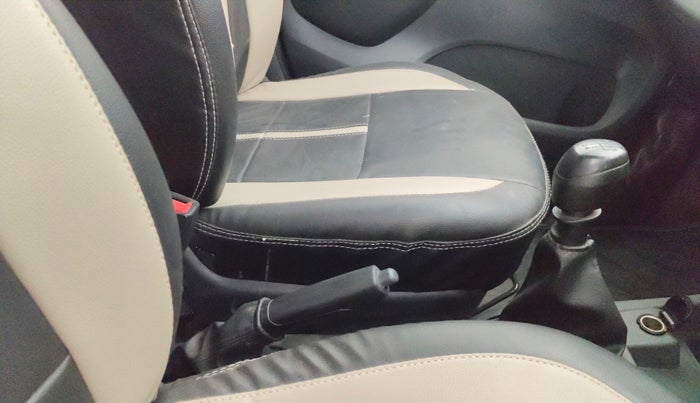 2016 Renault Kwid RXT 0.8, Petrol, Manual, 96,529 km, Gear Lever