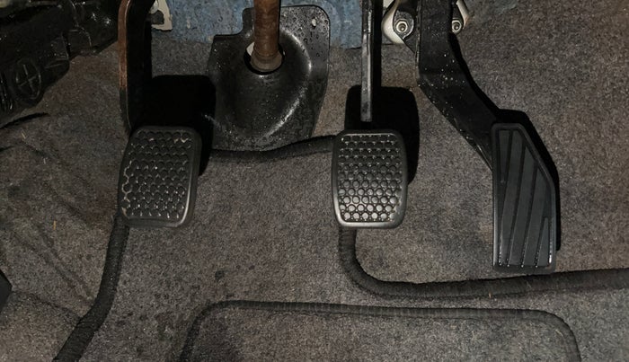 2019 Maruti Alto 800 LXI, Petrol, Manual, 39,876 km, Pedals