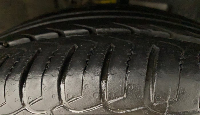 2018 Ford Ecosport TITANIUM 1.5L PETROL, Petrol, Manual, 35,862 km, Right Front Tyre Tread