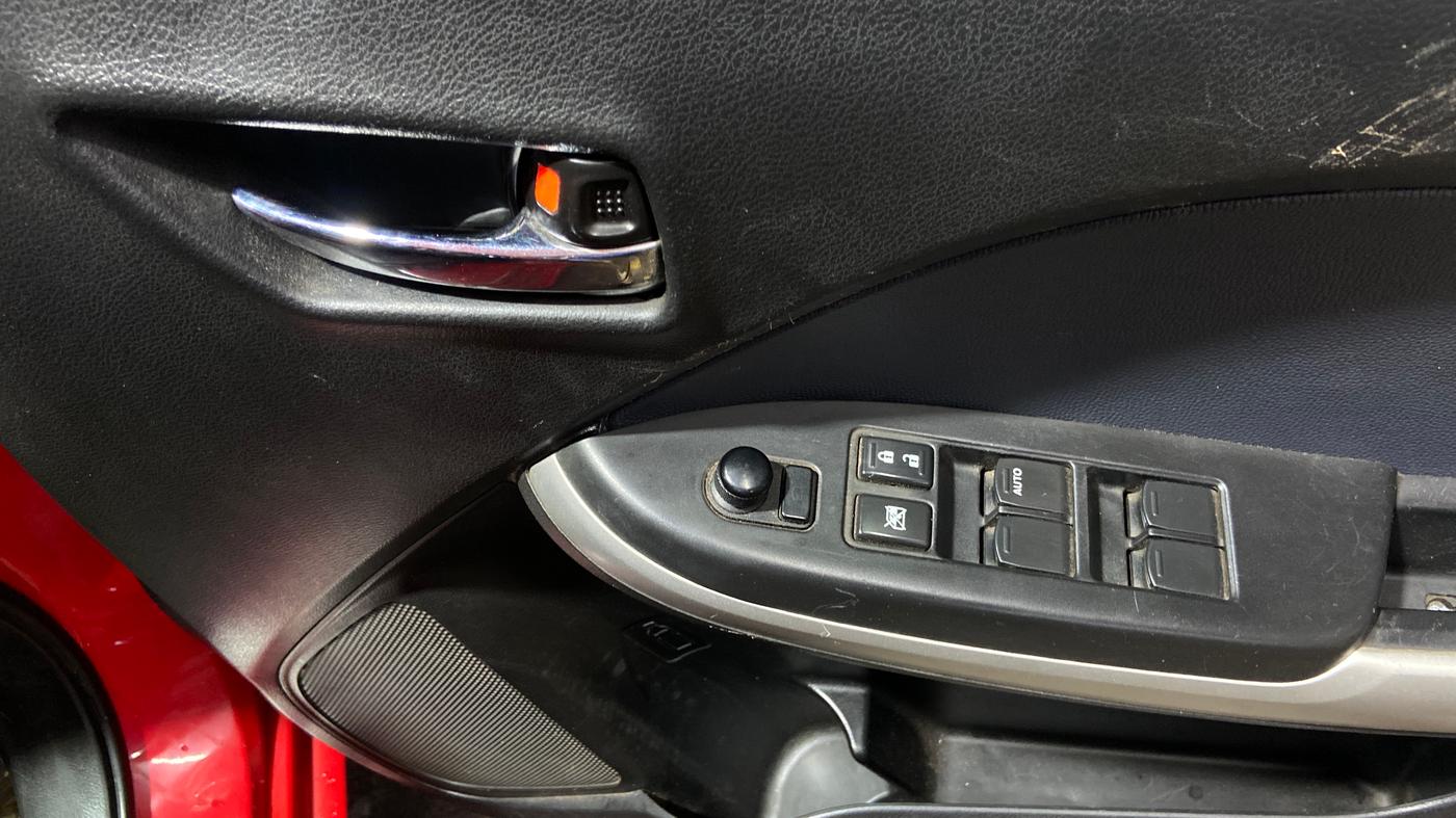 2016 Maruti Baleno ZETA DIESEL 1.3, Diesel, Manual, 68,780 km, Driver Side Door Panels Control