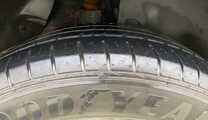 2018 Hyundai Creta SX 1.6 PETROL, Petrol, Manual, 31,505 km, Right Rear Tyre Tread