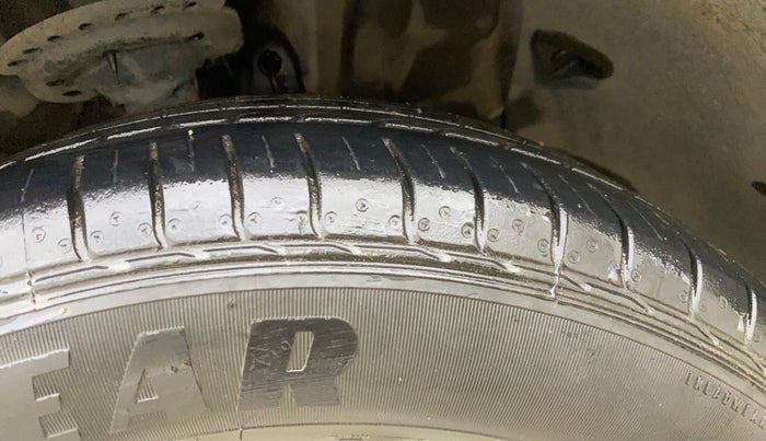 2018 Hyundai Creta SX 1.6 PETROL, Petrol, Manual, 31,505 km, Right Front Tyre Tread