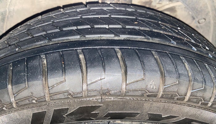 2019 Maruti Baleno ZETA PETROL 1.2, Petrol, Manual, 63,021 km, Right Front Tyre Tread