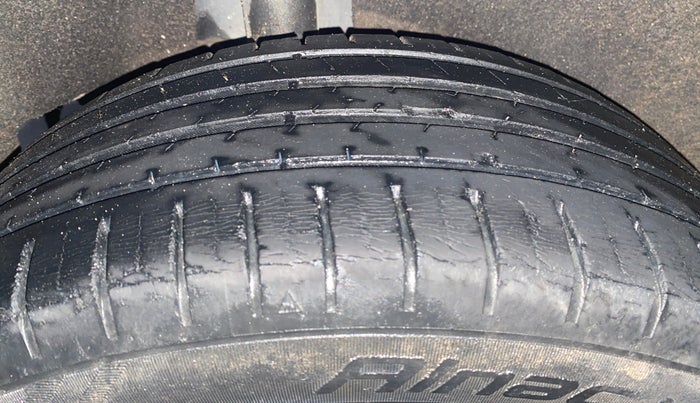 2019 Maruti Baleno ZETA PETROL 1.2, Petrol, Manual, 63,021 km, Right Rear Tyre Tread