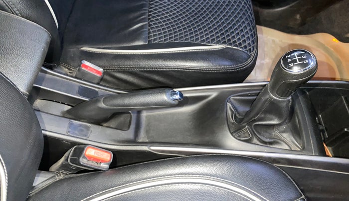 2019 Maruti Baleno ZETA PETROL 1.2, Petrol, Manual, 63,021 km, Gear Lever