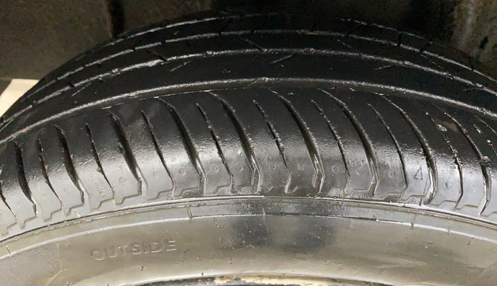 2024 Nissan MAGNITE  XE AMT EZ Shift, Petrol, Automatic, 54,909 km, Right Rear Tyre Tread