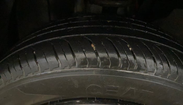 2023 Renault Kiger RXE MT, Petrol, Manual, 21,298 km, Left Front Tyre Tread