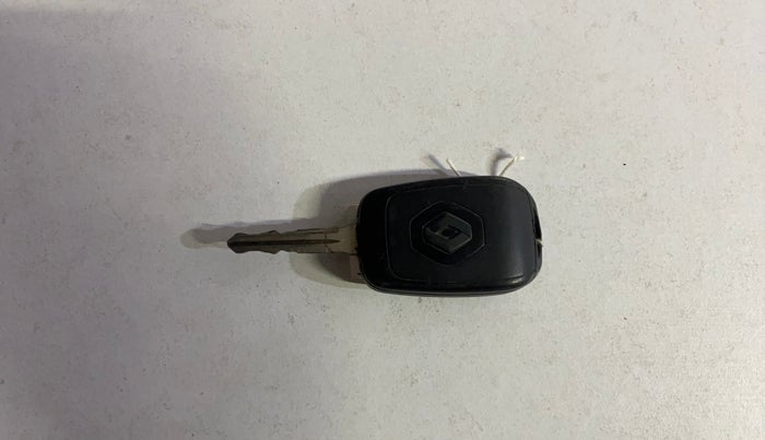 2023 Renault Kiger RXE MT, Petrol, Manual, 21,298 km, Key Close Up