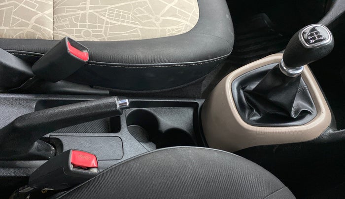 2015 Hyundai Grand i10 SPORTZ 1.2 KAPPA VTVT, Petrol, Manual, 30,880 km, Gear Lever