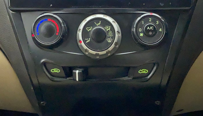 2014 Hyundai Eon MAGNA +, Petrol, Manual, 80,594 km, AC Unit - Directional switch has minor damage