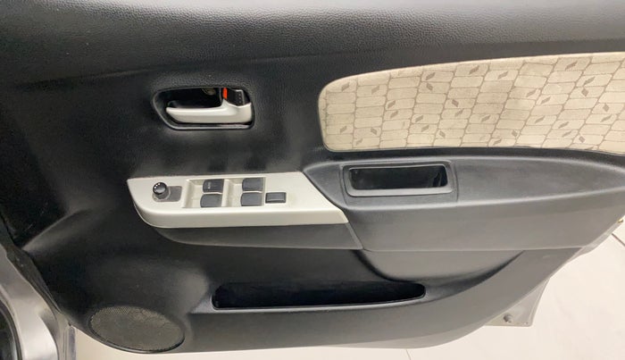 2014 Maruti Wagon R 1.0 VXI, Petrol, Manual, 84,529 km, Driver Side Door Panels Control