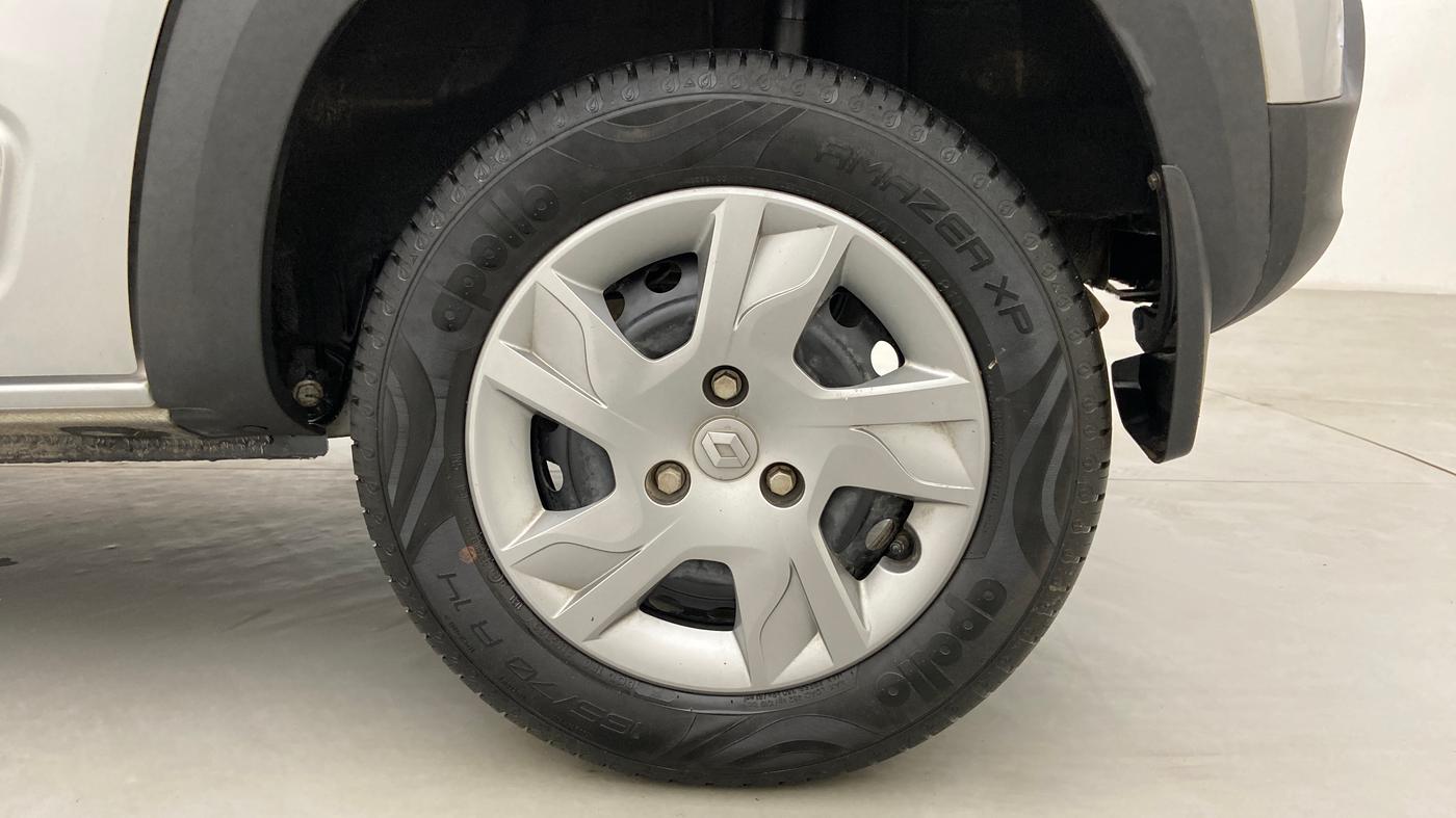 2021 Renault Kwid 1.0 RXT Opt, Petrol, Manual, 10,509 km, Left Rear Wheel