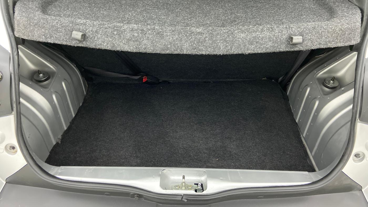 2021 Renault Kwid 1.0 RXT Opt, Petrol, Manual, 10,509 km, Boot Inside