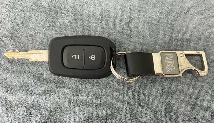2021 Renault Kwid 1.0 RXT Opt, Petrol, Manual, 10,509 km, Key Close Up
